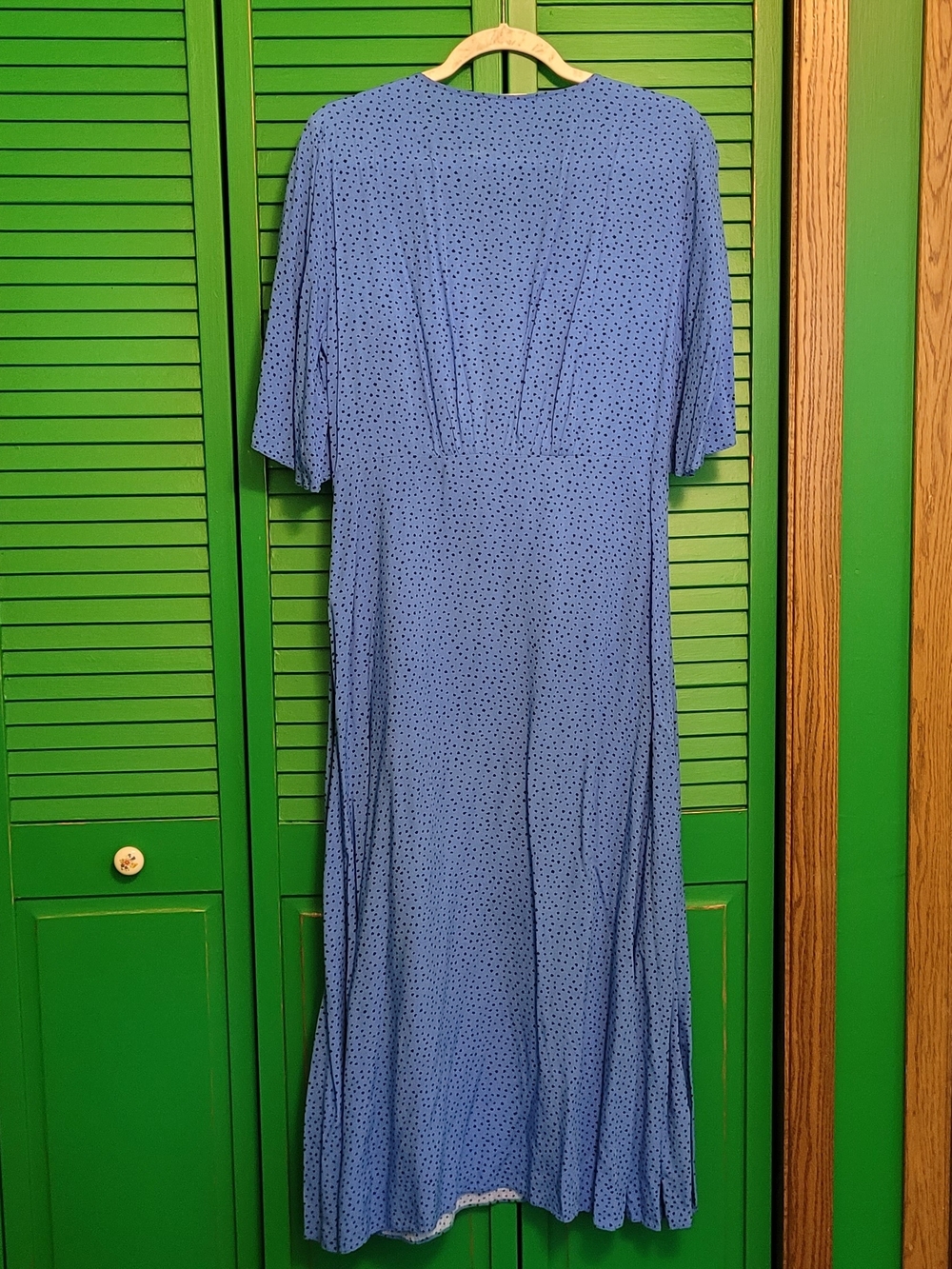 Long Flowy Blue V-Neck Flutter Sleeve - Picture 6 of 12
